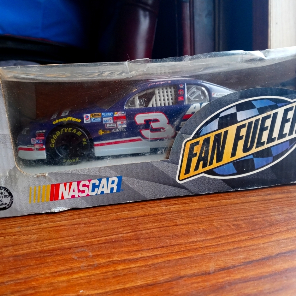NASCAR Dale Earnhardt jr. 1:24 scale